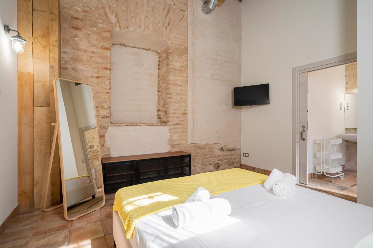Dobo Azacanes Hostal โตเลโด ภายนอก รูปภาพ