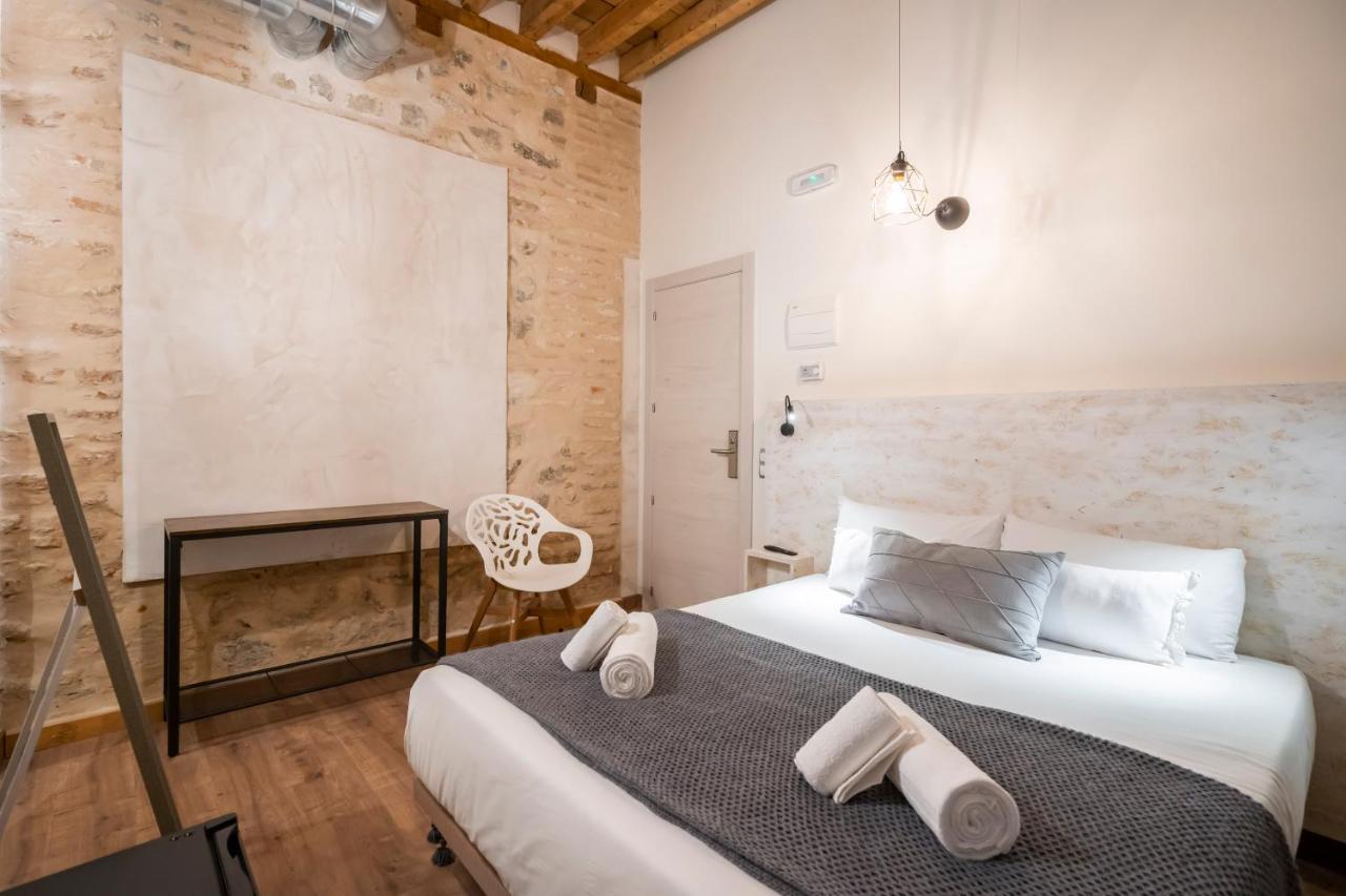 Dobo Azacanes Hostal โตเลโด ภายนอก รูปภาพ