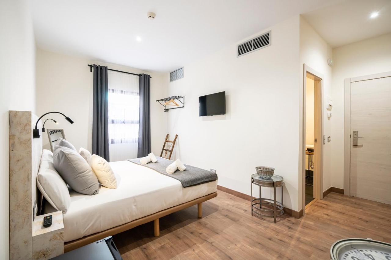 Dobo Azacanes Hostal โตเลโด ภายนอก รูปภาพ
