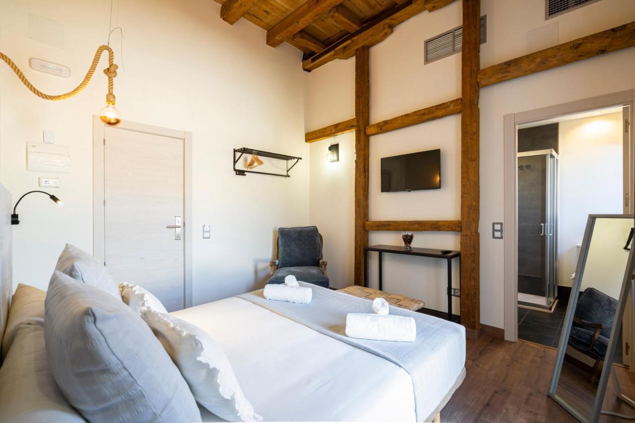 Dobo Azacanes Hostal โตเลโด ภายนอก รูปภาพ