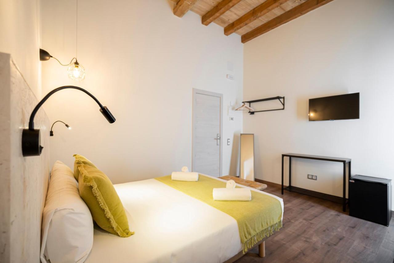 Dobo Azacanes Hostal โตเลโด ภายนอก รูปภาพ