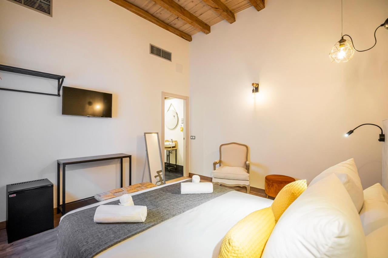Dobo Azacanes Hostal โตเลโด ภายนอก รูปภาพ